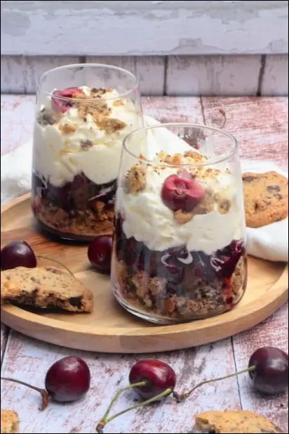 verrines gourmandes cerises cookies